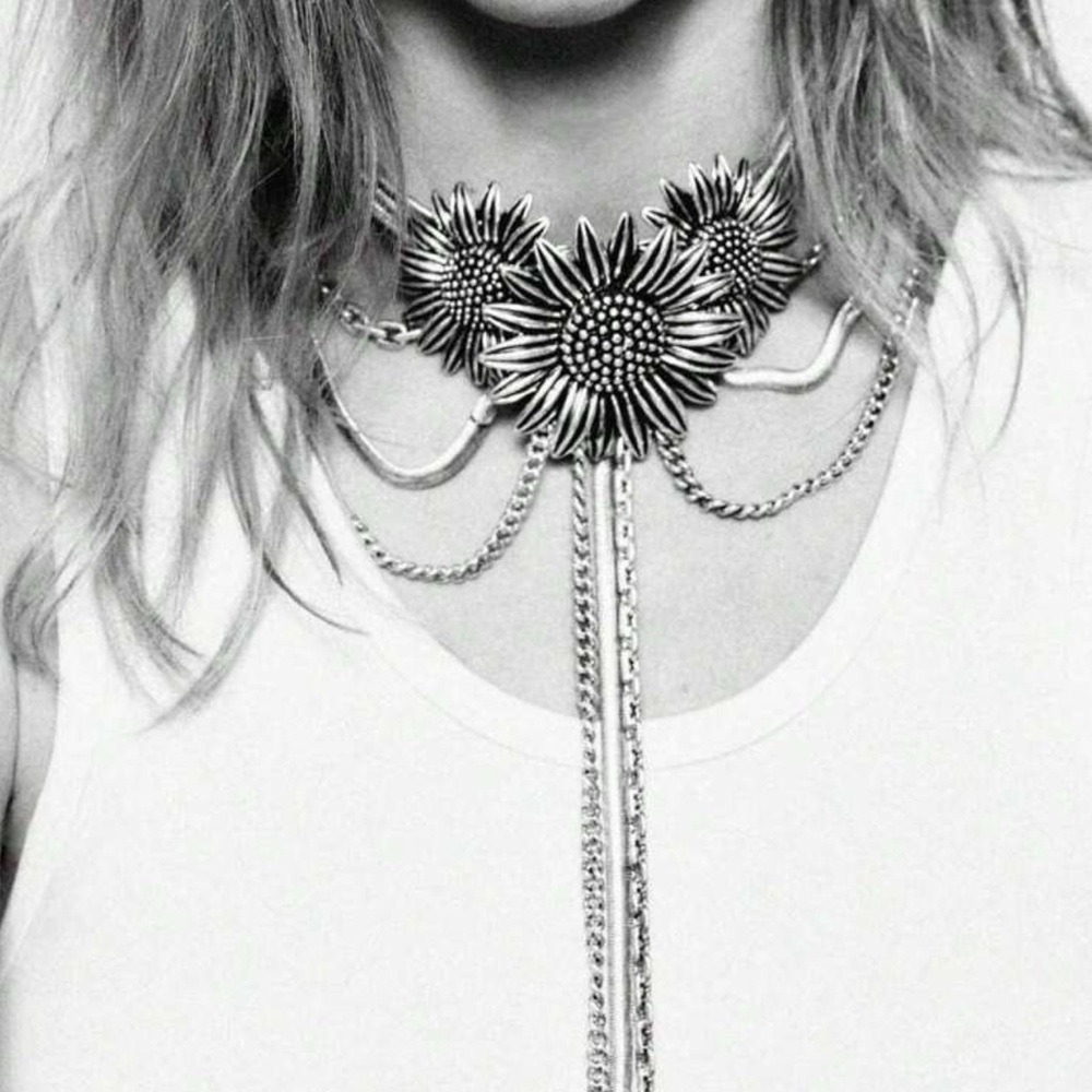 Stainless Steel Sunflower Choker Necklace & Earrings Set Boho Statement Silver - Picture 3 of 10